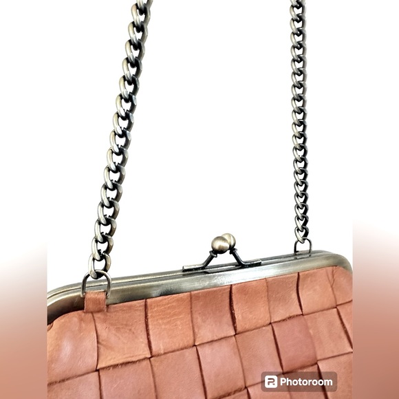 Margot Woven Leather Crossbody/ Shoulder Bag - Picture 3 of 6